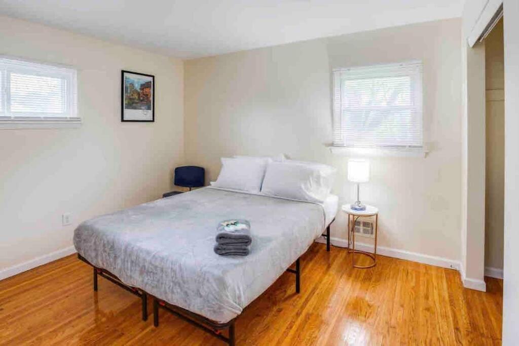 Amazing Ranch Mins Away From Airprt/Rit/Dwtn/Uofr Apartment โรเชสเตอร์ ภายนอก รูปภาพ